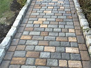 cambridge belgium block mixed toffee onyx sahara chestnut onyx natural lite walkway beligum block border paver walk way brick natural look